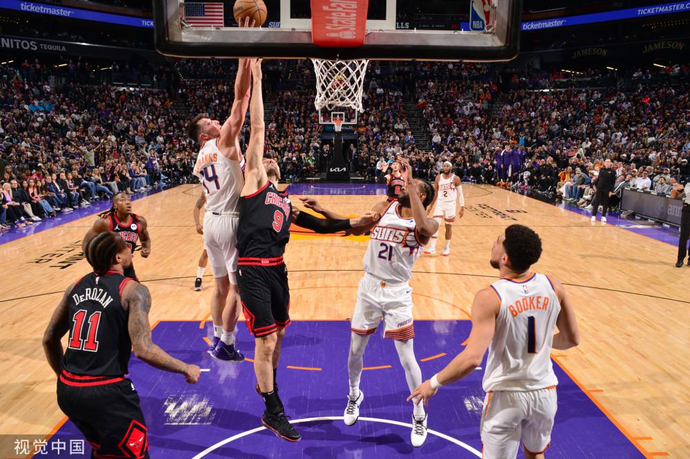 行了深入的 行了深入的