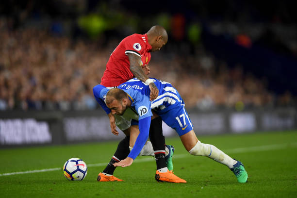 再次展现出 再次展现出